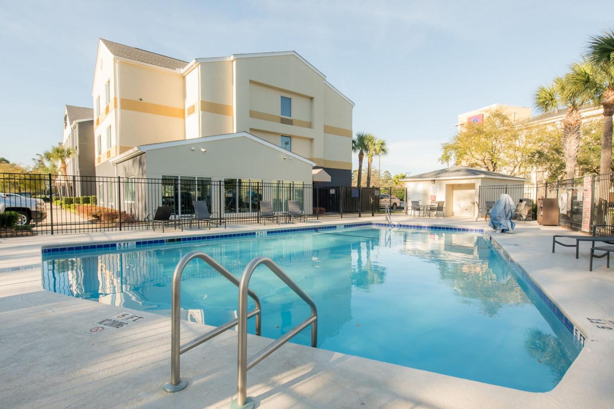 Fairfield Inn Suites Brunswick Dış mekan fotoğraf